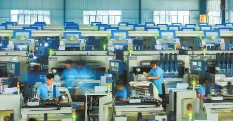 對標上海自貿區 江華以“保姆式”服務助推計算機產業跨越式發展